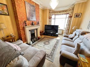 Lounge- click for photo gallery